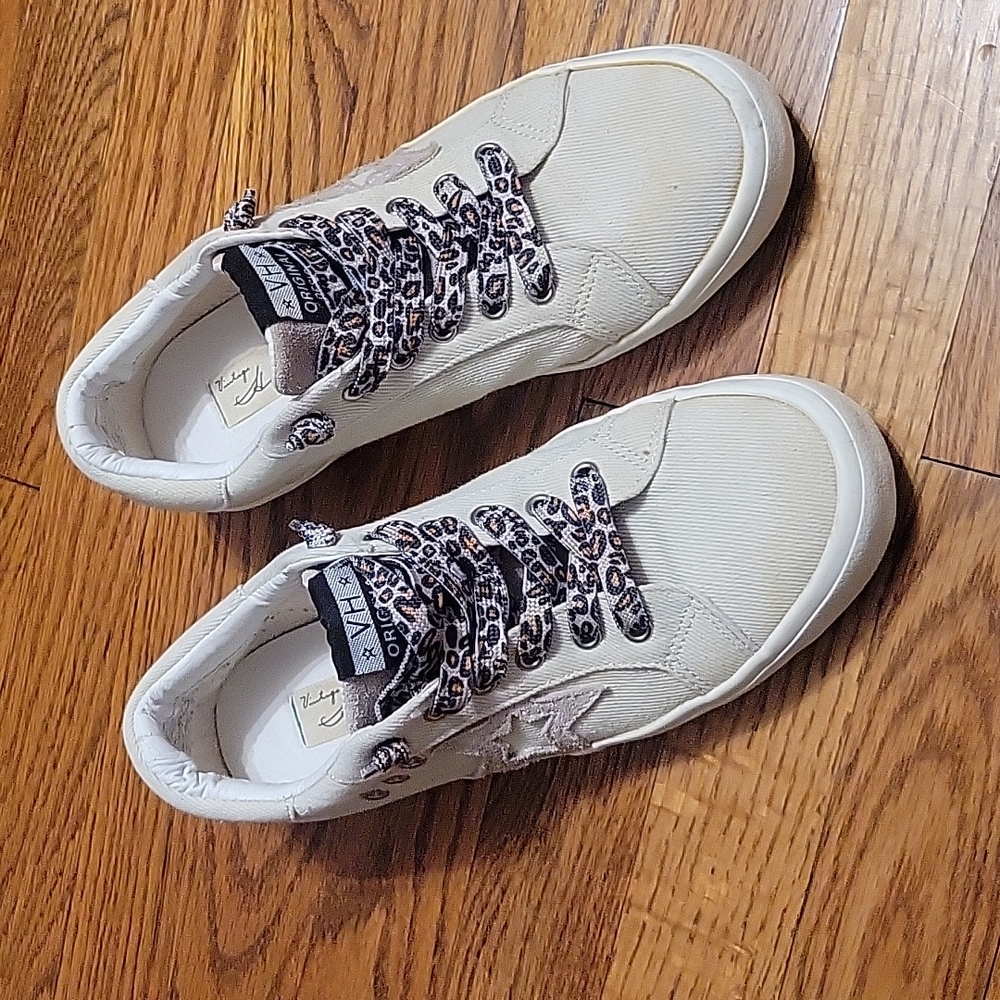 Vintage havana leopard sneaker lace size 8